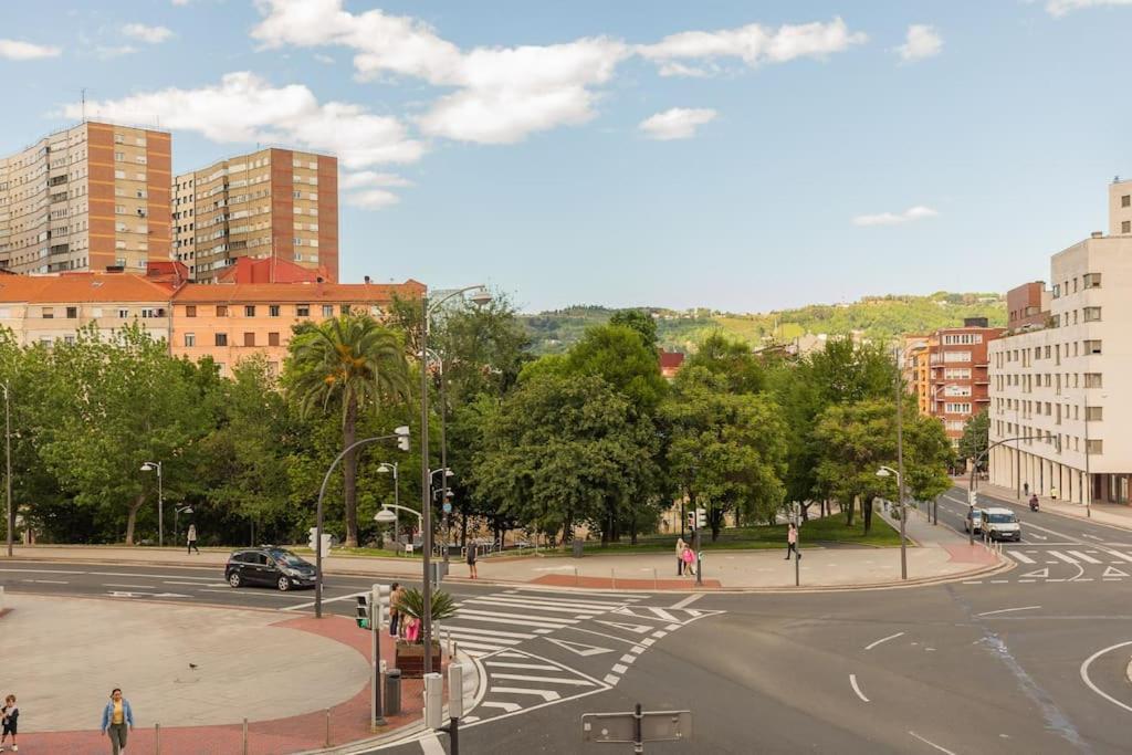 Frente Al Parque, En El Centro Apartment บิลเบา ภายนอก รูปภาพ